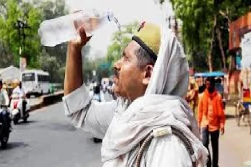 டெல்லியில் வரலாறு காணாத வெப்பம் : விடுக்கப்பட்ட சிவப்பு எச்சரிக்கை