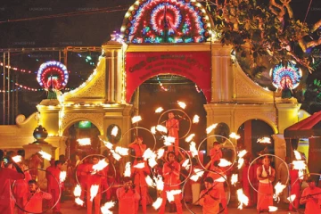 வரலாற்றுப் புகழ்பெற்ற கதிர்காம எசல பெரஹரா இன்று ஆரம்பம்