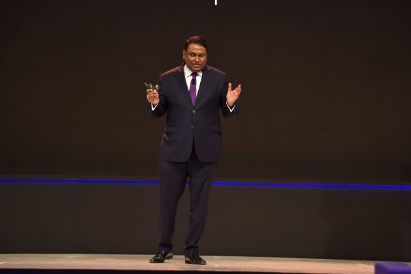இந்தியாவில் அதிக சம்பளம் பெறும் IT நிறுவன CEO பட்டியல் - முதலிடத்தில் தமிழ்நாடு நபர் | Hcl Tech Vijayakumar As India Highest Paid It Ceo
