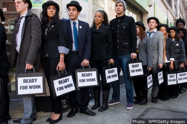 பிரித்தானியாவில் வேலையின்மை விகிதம் 5.2% ஆக உயர்வு: வேலையின்றி தவிக்கும் இளைஞர்கள் | Uk Jobless Rate Climbing To 5 2 Percentage