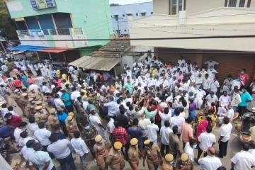 குண்டுக்கட்டாக தூக்கிச் செல்லப்பட்ட ஆதரவாளர்கள் - கைதாகிறாரா எஸ்.பி.வேலுமணி?