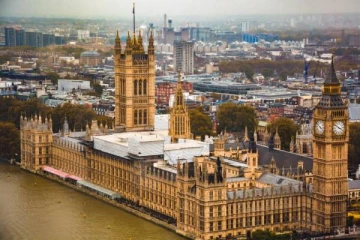 லண்டன் மற்றும் பிரித்தானிய நாடாளுமன்றம் மீது தாக்குதல் நடத்த புடின் ஆதரவாளர் அழைப்பு