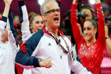 லண்டனில் நடந்த ஒலிம்பிக்கில் தங்கம் வென்ற பெண்கள் அணியின் பயிற்சியாளர் தற்கொலை! பாலியல் குற்றச்சாட்டு எழுந்த பின் எடுத்த முடிவு