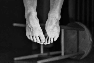 ஒரு வருடத்திற்கு முன் திருமணம் செய்து மனைவியை பிரிந்து வாழ்ந்து வந்தவர் தற்கொலை