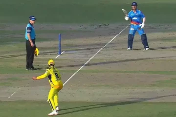 ரன்அவுட் செய்ய முயன்ற ஜடேஜா..துடுப்பை சுழற்றி விளையாட்டு காட்டிய வார்னர்: சிரிப்பை வரவழைத்த வீடியோ