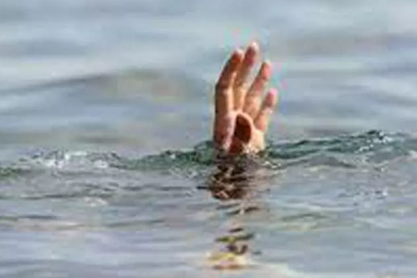 ஏரியில் குளிக்கச் சென்றவர் நீரில் மூழ்கி பலி | Man Drowns While Bathing In Lake