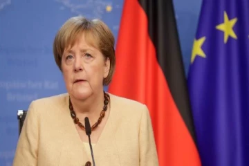 ஜேர்மனியில் புதிய, கடுமையான நடவடிக்கைகள் தேவை - ஏஞ்சலா மெர்க்கல் ஆலோசனை