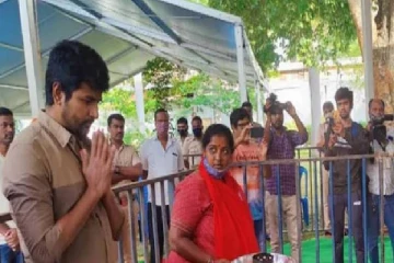 என்னால் நம்ப முடியவில்லை - புனீத் ராஜ்குமார் சமாதியில் சிவகார்த்திகேயன் நேரில் அஞ்சலி