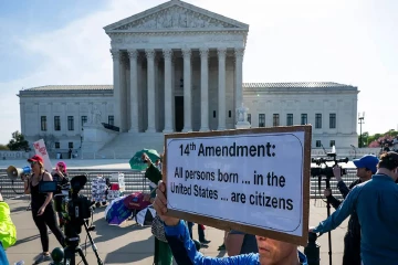 அமெரிக்காவில் பிறப்புரிமை குடியுரிமையை இரத்து செய்யும் ட்ரம்பின் முயற்சி! உயர் நீதிமன்றத்தில் பின்னடைவு