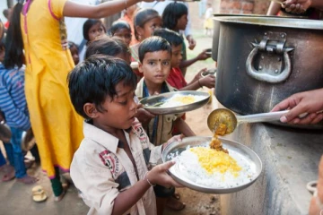 மீண்டும் உணவு பஞ்சம்? இலக்கு வைத்து தாக்கப்பட்டுள்ள ஏழைகள்