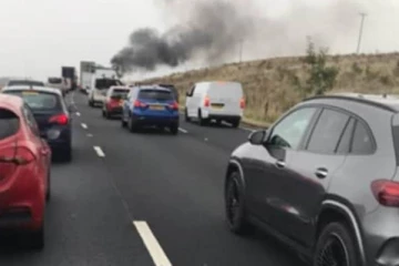 பிரித்தானியாவில் இடம்பெற்ற பயங்கர விபத்து... 5 பேர் பரிதாபமாக உயிரிழப்பு!