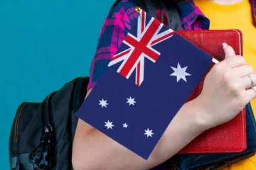 அவுஸ்திரேலியா பல்கலைக்கழகங்களில் வெளிநாட்டு மாணவர்களின் எண்ணிக்கையை கட்டுப்படுத்த தீர்மானம்