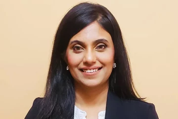 கனடாவில் தேர்தலில் போட்டியிடும் தமிழ் பெண்!