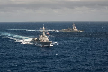 அமெரிக்கா கப்பலை தாக்கியதாக ஹெளத்தி கிளர்ச்சியாளர்கள் பெருமிதம்!