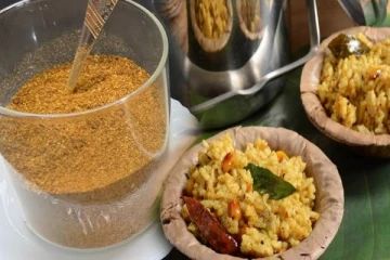 கோவில் பிரசாதம் பாணியில் நாவூரும் புளியோதரை! வீட்லேயே எப்படி செய்வது?