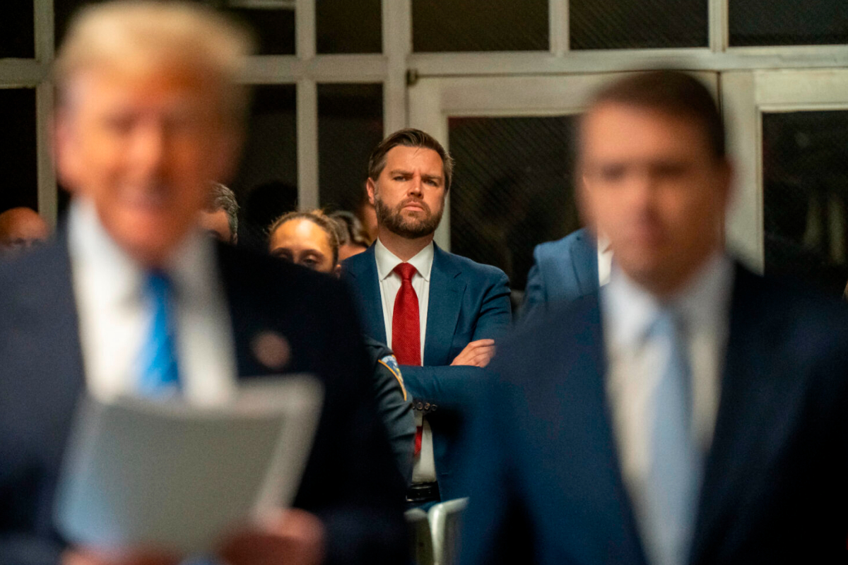 அமெரிக்க - ஈரான் பேச்சுவார்த்தைக்காக ஜே டி வான்ஸ் பாகிஸ்தான் செல்லமாட்டார்: ட்ரம்ப் அறிவிப்பு | Jd Vance Will Not Travel Pakistan Us Iran Talks