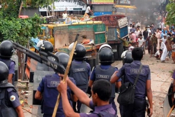 இந்தோனேசியாவில் கிளர்ச்சியாளர்கள் தாக்குதல் 20 பேர் பலி