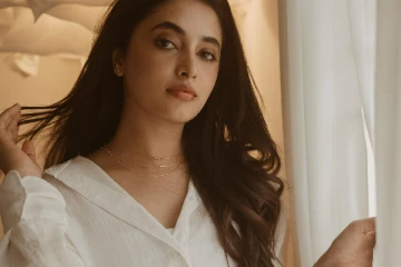 பிரியங்கா மோகன் லேட்டஸ்ட் கியூட் போட்டோஷூட்