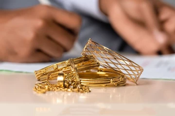 தங்க நகைகளை அடகு வைக்கும் இலங்கையர்களின் எண்ணிக்கை உயர்வு