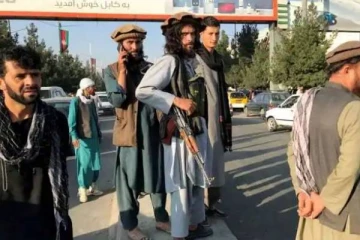 உத்தரவை மீறினால் இதுதான் நிலைமை..  தாலிபான்கள் அட்டகாசம்!