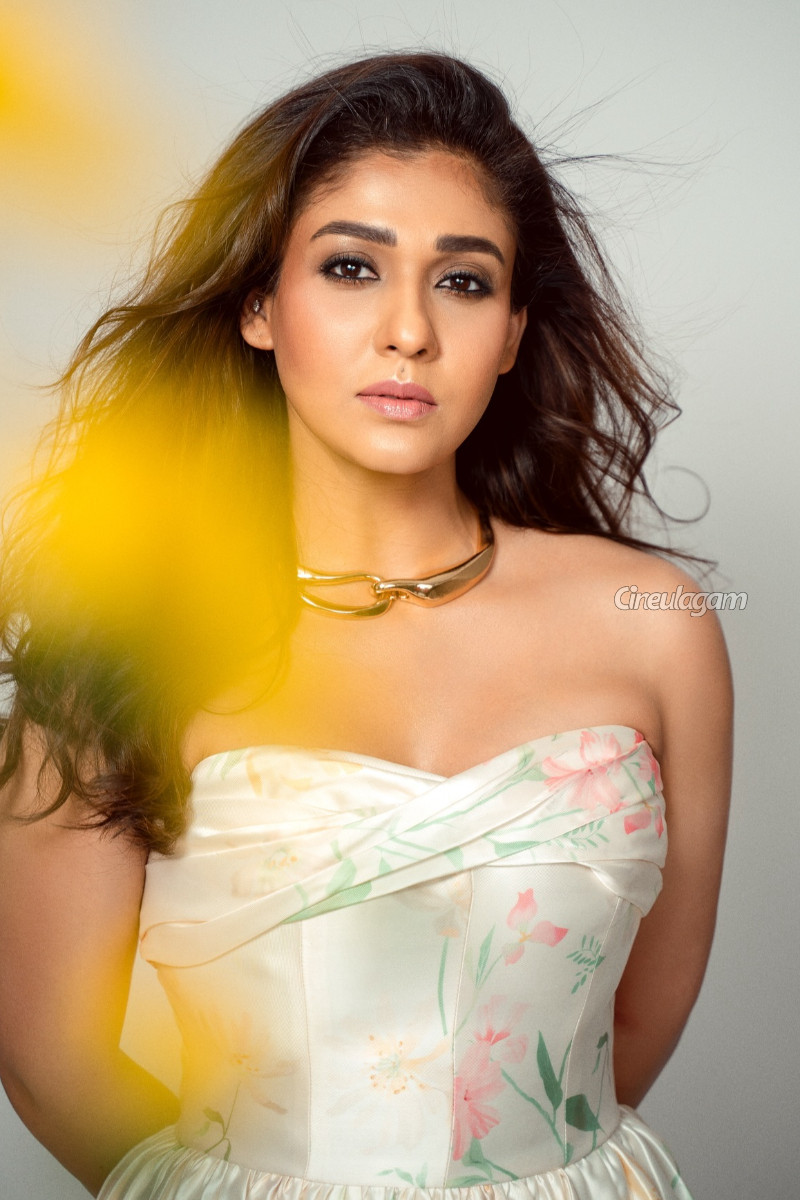 நயன்தாராவுக்கு அடித்த ஜாக்பாட்.. பாலிவுட்டில் முன்னணி ஹீரோவுக்கு ஜோடியாகிறார் | Nayanthara To Pair Salman Khan நயன்தாராவுக்கு அடித்த ஜாக்பாட்.. பாலிவுட்டில் முன்னணி ஹீரோவுக்கு ஜோடியாகிறார் | Nayanthara To Pair Salman Khan