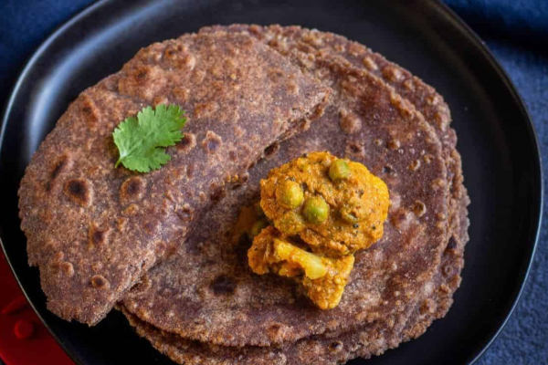 உடல் வலுவிற்கு சத்தான ராகி சப்பாத்தி.., இலகுவாக செய்வது எப்படி? | Ragi Chapati Recipe In Tamil உடல் வலுவிற்கு சத்தான ராகி சப்பாத்தி.., இலகுவாக செய்வது எப்படி? | Ragi Chapati Recipe In Tamil