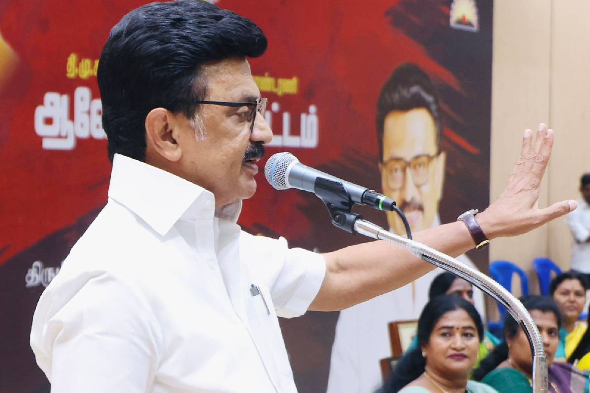 முதல்வர் விஜய் டெல்லி சென்றது கரூர் வழக்கில் இருந்து தப்பிக்கவா? மு.க.ஸ்டாலின் கேள்வி | Stalin Asks Vijay Went Delhi For Escape Karur Case முதல்வர் விஜய் டெல்லி சென்றது கரூர் வழக்கில் இருந்து தப்பிக்கவா? மு.க.ஸ்டாலின் கேள்வி | Stalin Asks Vijay Went Delhi For Escape Karur Case