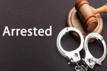 වෙ‍ළෙඳසැලකට පැන පිහියකින් පහර දී කොල්ලකෑමට ගිය 13 හැවිරිදි දරුවා