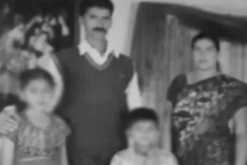 குழந்தைகளை கொன்று விட்டு தற்கொலை செய்த பெற்றோர் - அதிர்ச்சி சம்பவம்!!