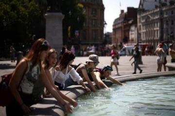 பிரித்தானியாவில் 138 ஆண்டுகளில் இல்லாத அளவு அதிகரித்த வெப்பநிலை!