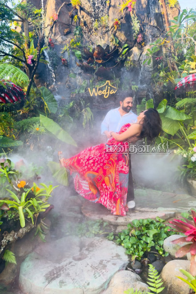 Photo album: கணவருடன் தனி தேசத்தில் வாழணும்.. குஷியில் ரம்யா பாண்டியன் போட்ட பதிவு | Ramya Pandian Shares Photos With Her Husband