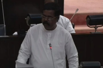 திட்டமிட்டு அழிக்கப்படும் தமிழர்களின் இருப்பு