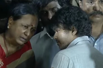 தன்னை உருவாக்கிய கேப்டனை கண்டு கதறியழுத விஜய்