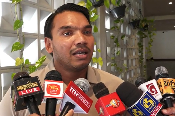 காவல்துறையினரை தாக்கிய அரசாங்க எம்.பி! கொந்தளிக்கும் நாமல் | Namal Criticised The Inspector General Of Police