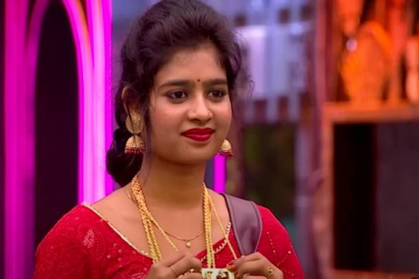 பிக்பாஸில் கமல் கேட்ட கேள்வி: பதில் அளிக்க முடியாமல் தவித்த இலங்கை பெண் ஜனனி! | Bigg Boss Kamal Ask Question Sri Lanka Girl Janany