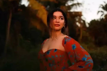 சச்சின் மகள் சாராவின் டீப்பேக் புகைப்படம் இணையத்தில் வைரல்! மீண்டுமொரு சம்பவம்