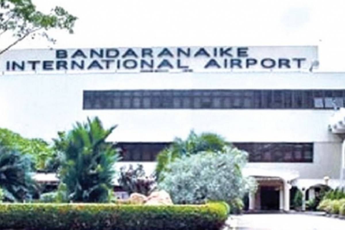 கட்டுநாயக்க விமான நிலையத்தில் குஷ் போதைப்பொருளுடன் இருவர் கைது | Two Arrested With Kush Drugs At Katunayake Airport கட்டுநாயக்க விமான நிலையத்தில் குஷ் போதைப்பொருளுடன் இருவர் கைது | Two Arrested With Kush Drugs At Katunayake Airport