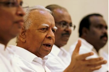 தேர்தலில் இருந்து விலகிய கூட்டமைப்பு - சம்பந்தனுக்கு ஏமாற்றம்