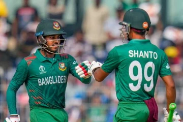 ஆட்டம் காட்டிய வங்கதேசத்திற்கு ஒரே ஓவரில் செக் வைத்த ஹசரங்கா