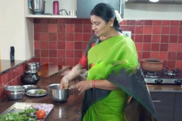 மண் சட்டி தான்.. அவருக்கு மீன் குழம்பு ரொம்ப பிடிக்கும் - துர்கா ஸ்டாலின் சமையலறை!