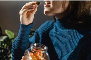 கனடாவில் இளம் தலைமுறையினர் இடைய கஞ்சா பயன்பாடு அதிகரிப்பு