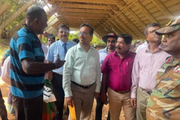 யாழ் சீமேந்து தொழிற்சாலைக்கு அமைச்சர்கள் விஜயம்