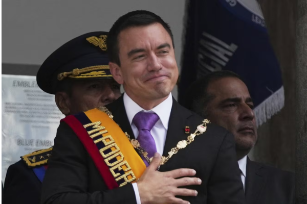 எக்வடர் ஜனாதிபதியை சாக்லேட்டில் விசம் கலந்து கொல்ல முயற்சி | Ecuadors President Says He Was Target எக்வடர் ஜனாதிபதியை சாக்லேட்டில் விசம் கலந்து கொல்ல முயற்சி | Ecuadors President Says He Was Target