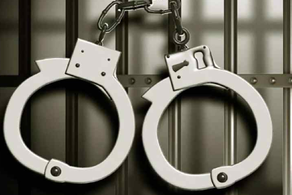 யாழில் இரு இளைஞர்களின் மோசமான செயல் | Bad Act Of Two Youths In Jaffna யாழில் இரு இளைஞர்களின் மோசமான செயல் | Bad Act Of Two Youths In Jaffna