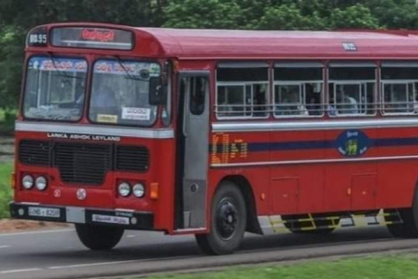 யாழில் அரச பேருந்தால் மக்களுக்கு ஏற்பட்டுள்ள நிலை ; வலுக்கும் எதிர்ப்பு | Public Affected By State Bus Issues In Jaffna