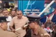 කොළඹ කොටුව නොසන්සුන් වෙයි - සලේ වෙනුවෙන් ඉදිවූ අට්ටාලය පොලීසිය ඉවත් කිරීමට යෑමෙන් සත්‍යග්‍රහය උණුසුම් වෙයි [VIDEO]