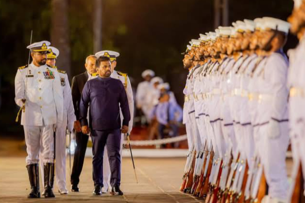 திருகோணமலை கடற்படைத் தளத்திற்கு விஜயம் மேற்க்கொண்ட ஜனாதிபதி அநுர | President Anura Visits Trincomalee Naval Base திருகோணமலை கடற்படைத் தளத்திற்கு விஜயம் மேற்க்கொண்ட ஜனாதிபதி அநுர | President Anura Visits Trincomalee Naval Base