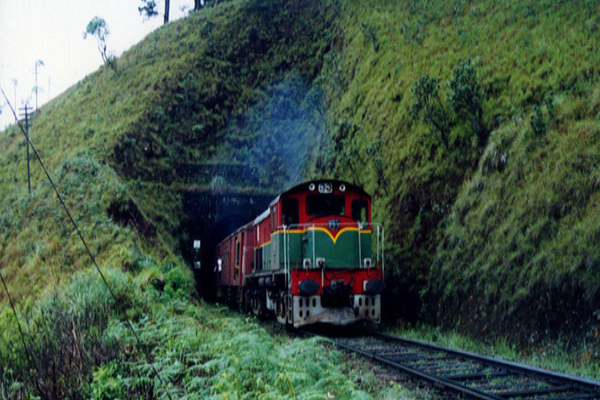 மலையக ரயில் சேவைகளில் மாற்றம் | Changes In Hill Railway Services