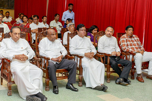 ஜே.ஆர் ஜயவர்தனவின் கொள்கைகளைப் பின்பற்றி இருந்தால் இலங்கை அபிவிருத்தி அடைந்திருக்கும் : ரணில் விக்ரமசிங்க | Ranil Said About J R Jeyawarthana On Memorial Day