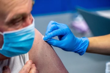 வந்தாச்சு ப்ளூ வாக்சின்.. 60+ வயதினருக்கு தொல்லை இல்லை இனி.!